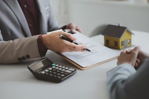 How to Make an Offer That Stands Out in a Competitive Market